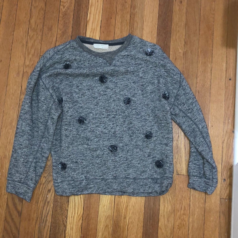 sweatshirt